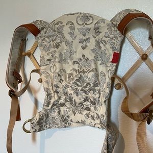 Sakura Bloom Scout Carrier with hood